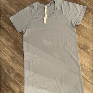 Lululemon swiftly size 6